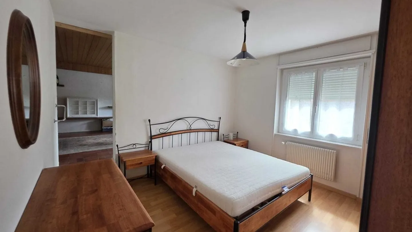 Appartamento di quattro locali al primo piano con ascensore - Foto 3 di 9