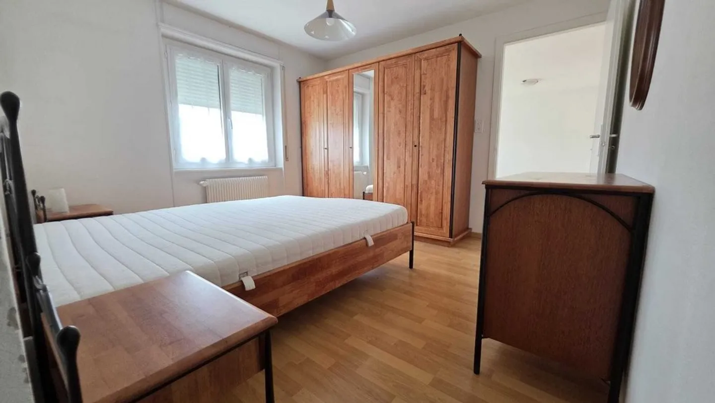 Appartamento di quattro locali al primo piano con ascensore - Foto 5 di 9