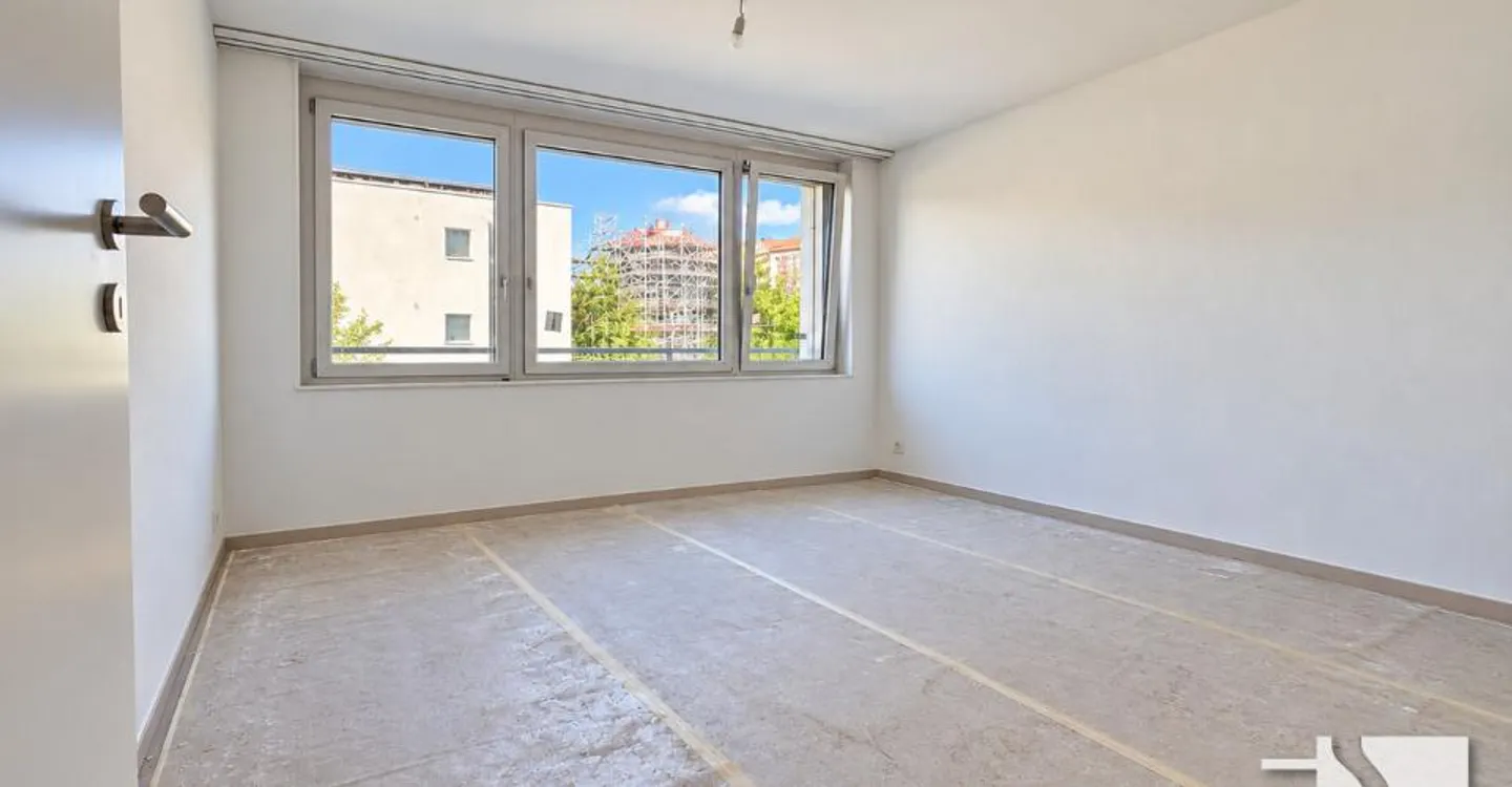 New 3½ room apartment with parking in the city center - Photo 2 of 11