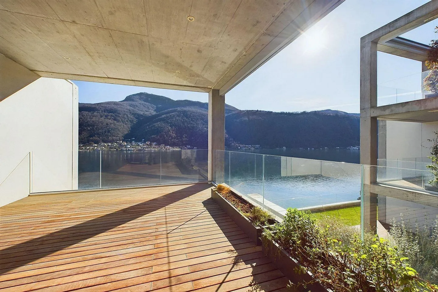 Morcote - Bijou moderne au bord du lac - Photo 1 sur 22