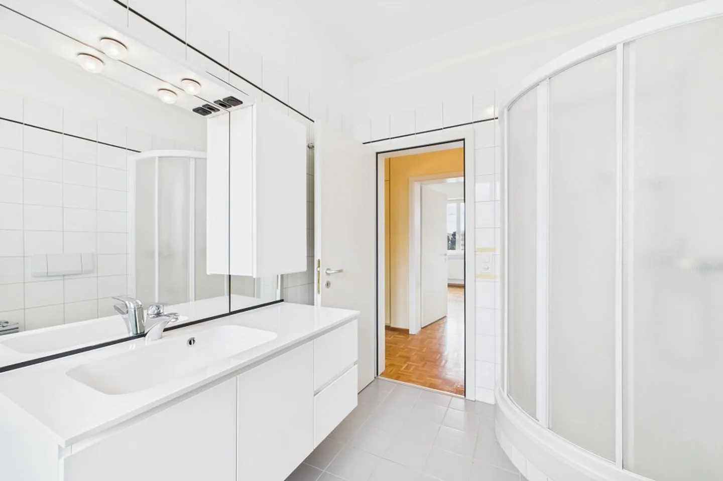 Appartement 3.5 pièces dans un quartier résidentiel exclusif au centre de Bellinzone - Photo 10 sur 13