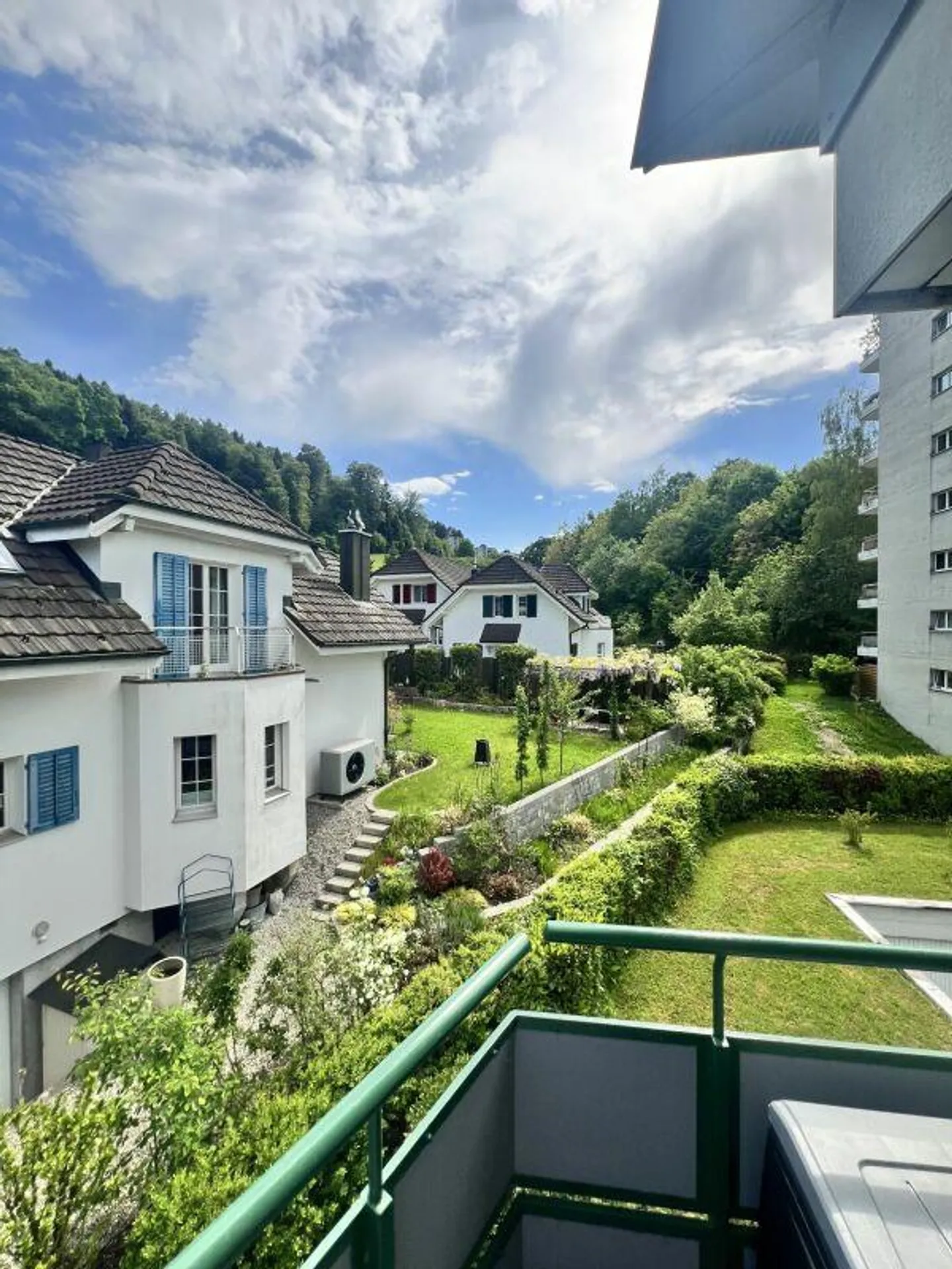 Sonnige Wohnung mit schöner Aussicht - Foto 2 von 11