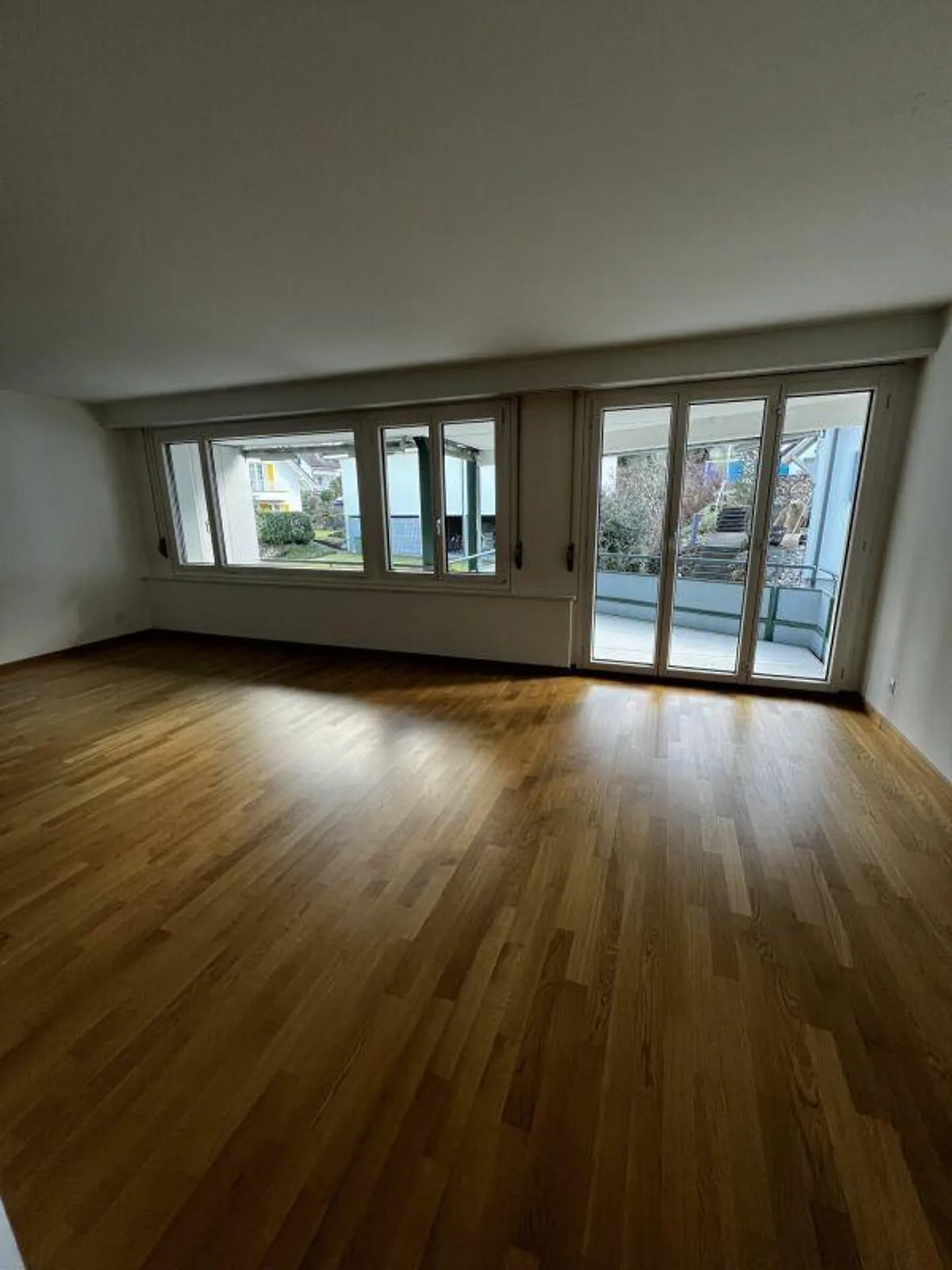 Sonnige Wohnung mit schöner Aussicht - Foto 8 von 11