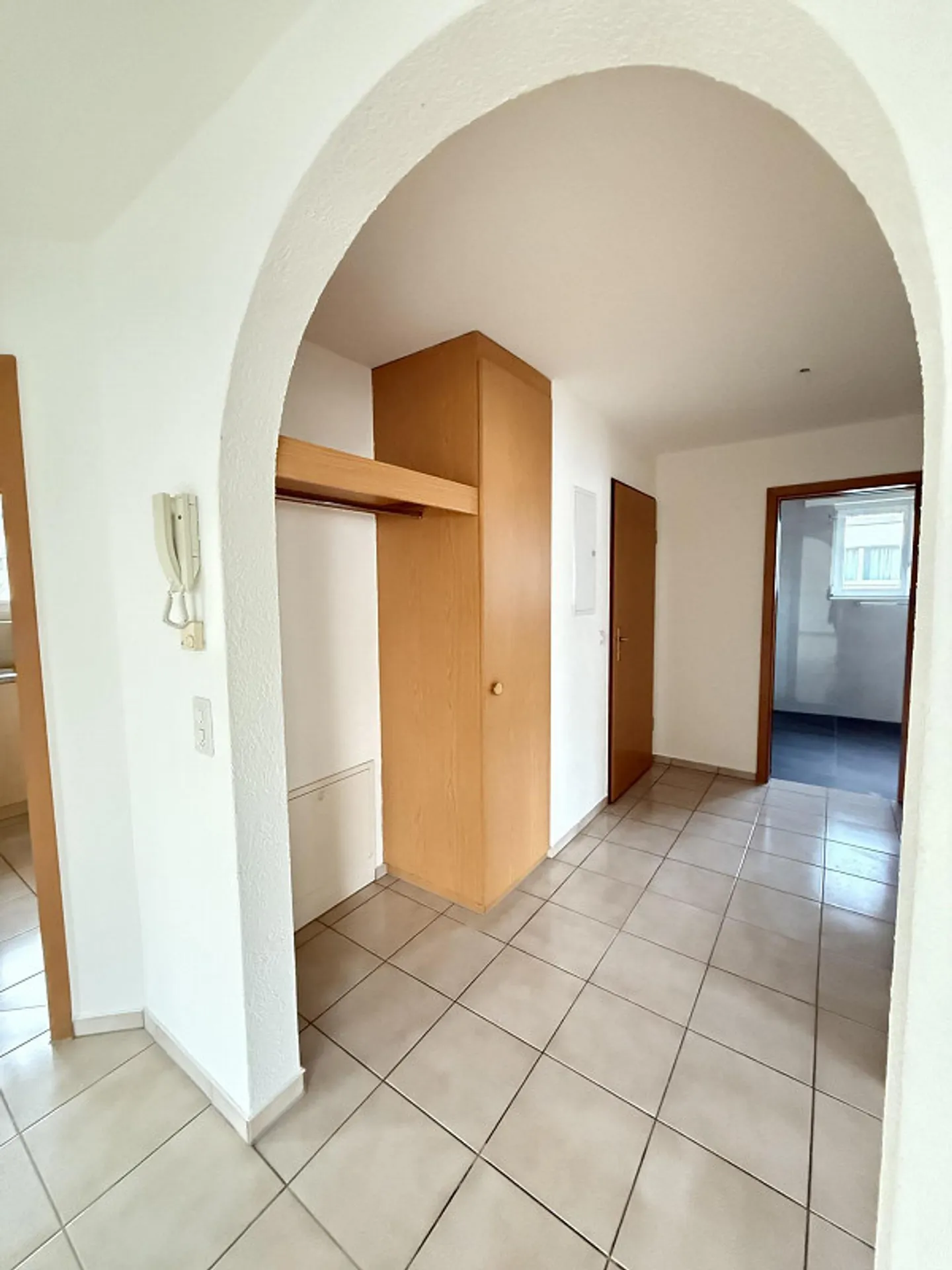 Appartamento attraente e spazioso con 3,5 stanze - Foto 3 di 12