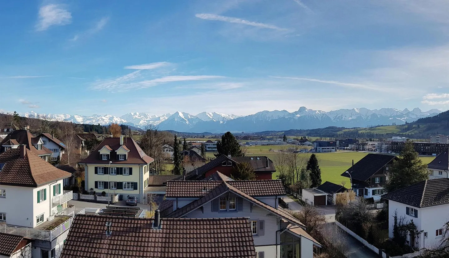 Appartamento attico con 2 camere e bellissima vista panoramica - Foto 1 di 18