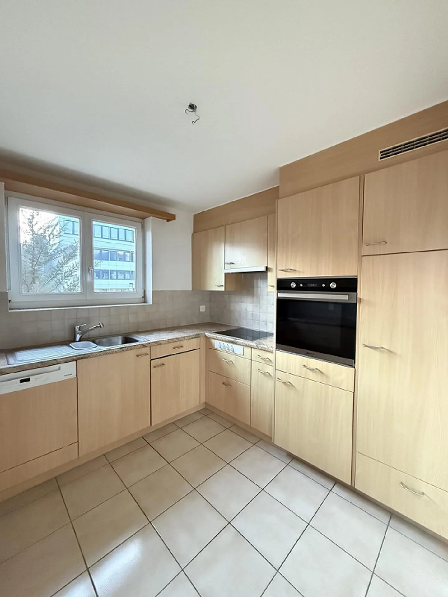 Appartamento attraente e spazioso con 3,5 stanze - Foto 12 di 12