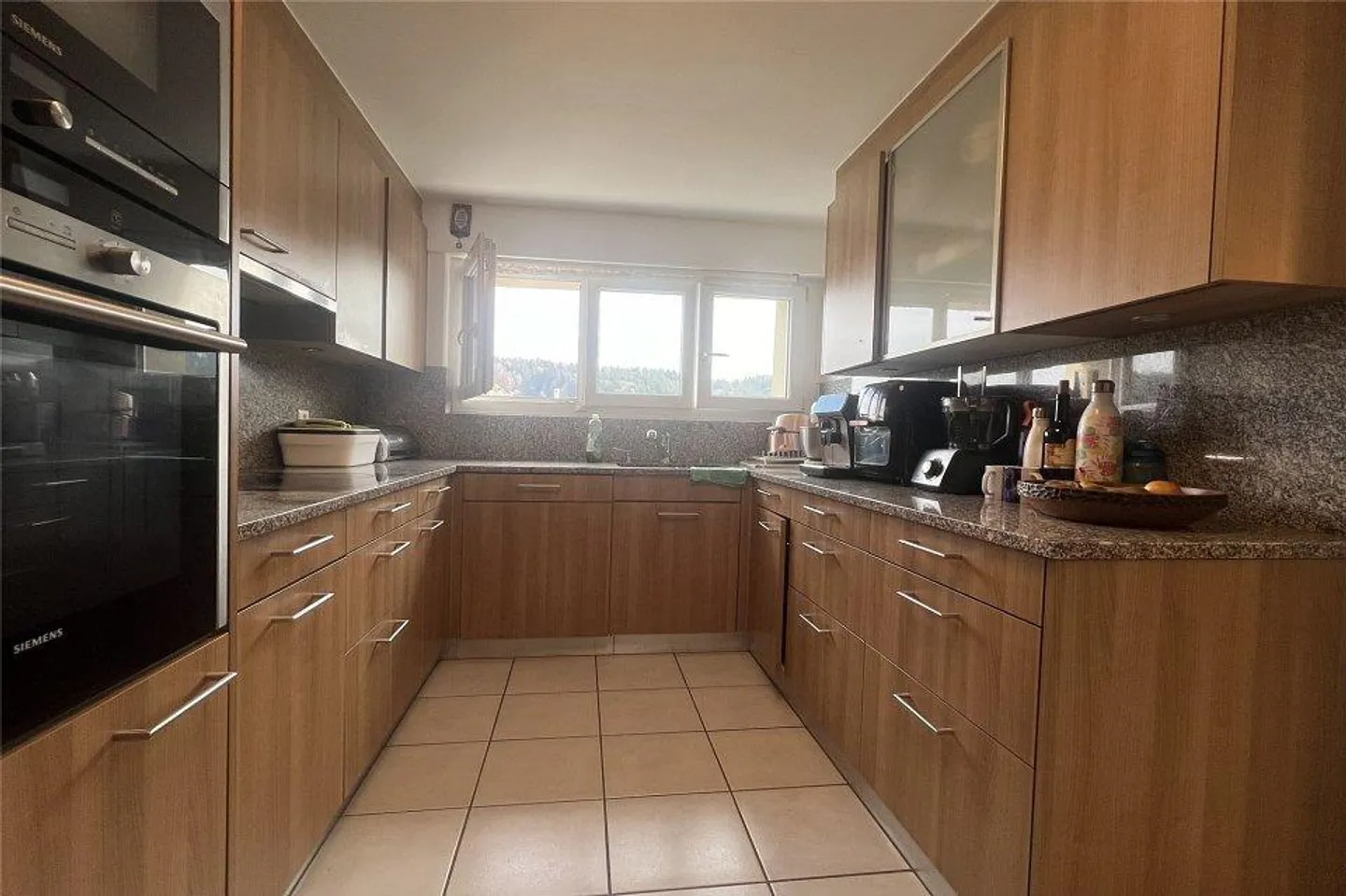 Charmante appartement de 5,5 pièces dans le quartier populaire de Bruggeregg - Photo 2 sur 10