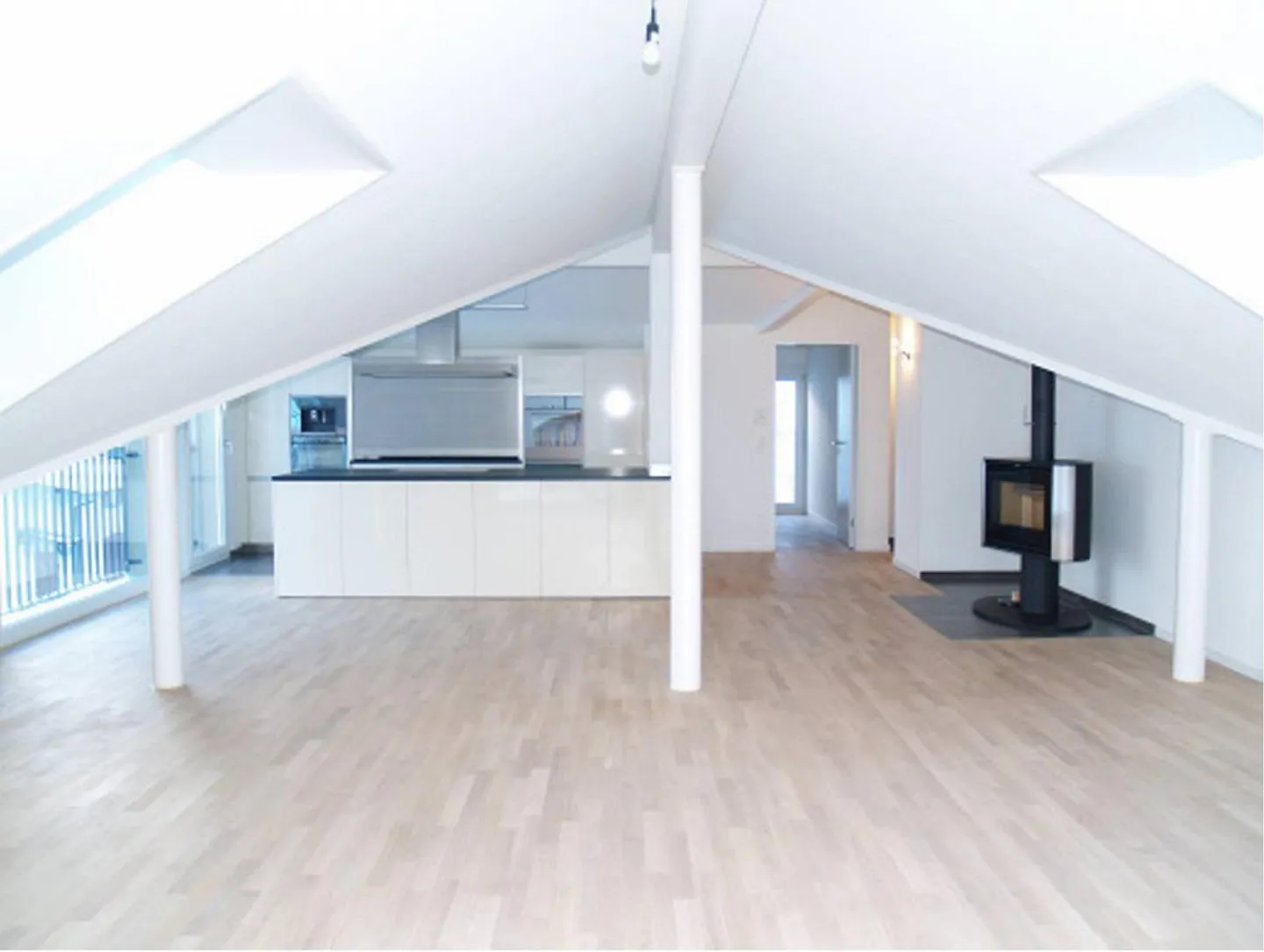 Appartement en Attique de 6,5 pièces - Photo 3 sur 7