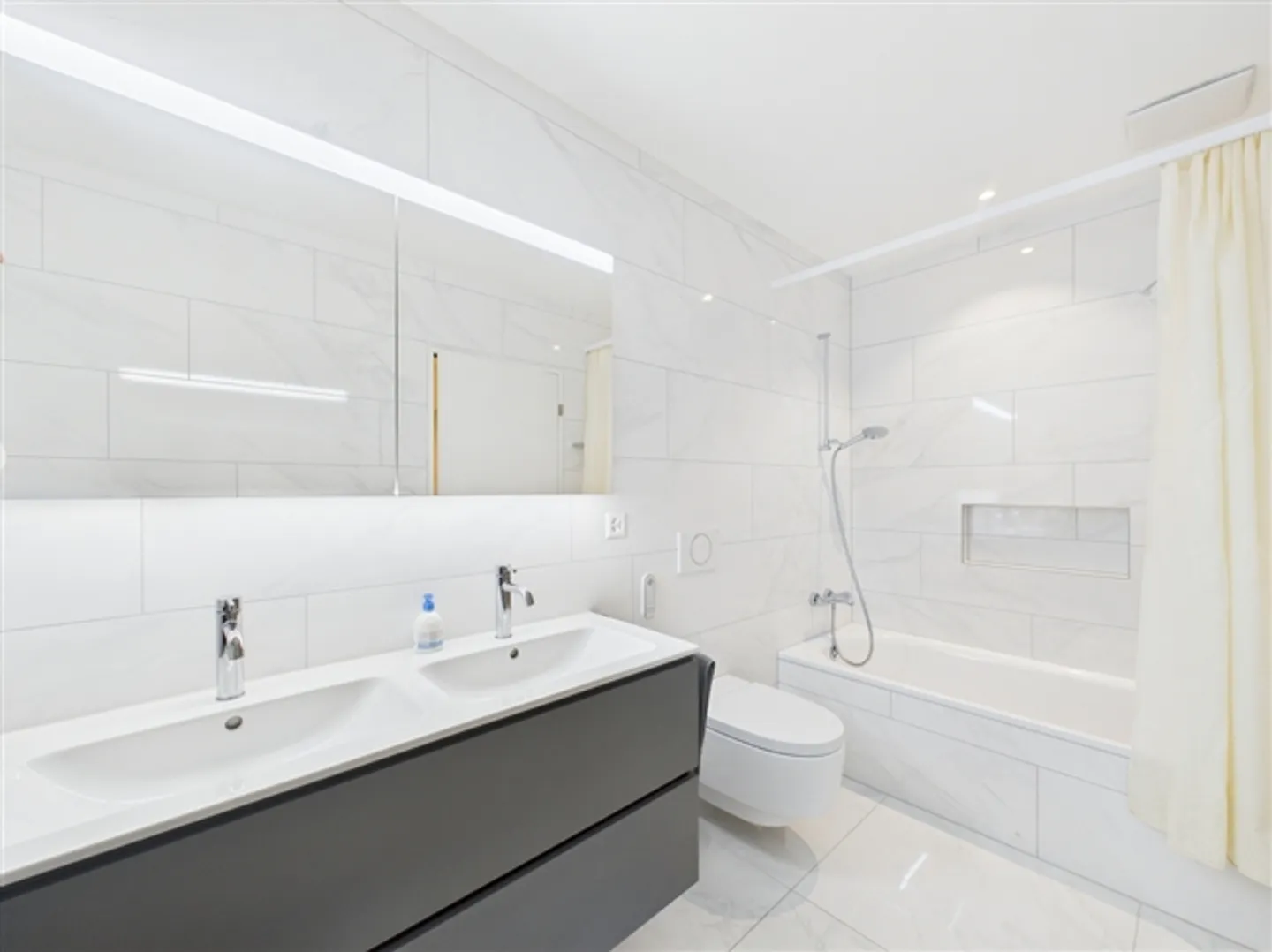 Modernes Apartment in Buchs - Foto 5 von 13