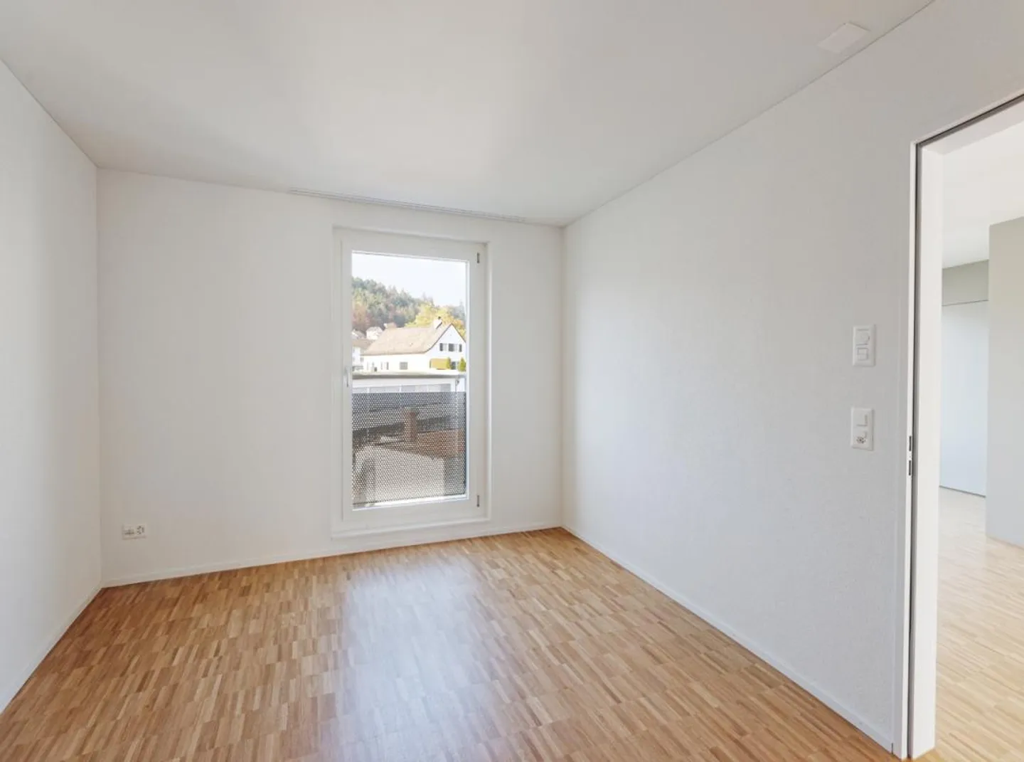 Modern, hell, a lot of comfort, high-quality expansion, 3rd floor west - Photo 5 of 6