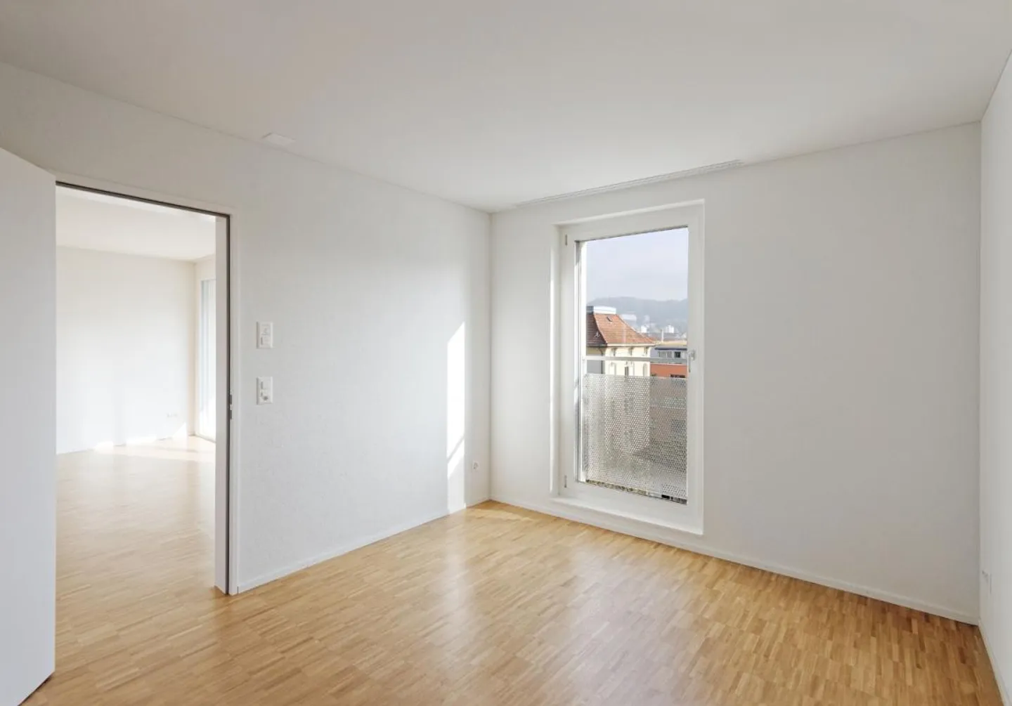 Modern, hell, a lot of comfort, high-quality expansion, 3rd floor west - Photo 6 of 6