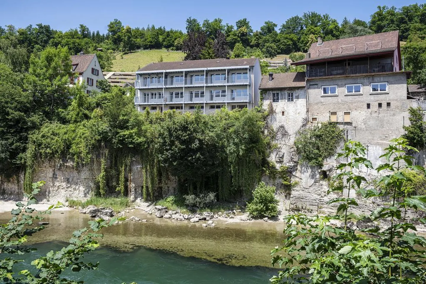 2 in 1! Vivere in città e in campagna a Brugg - Foto 1 di 6