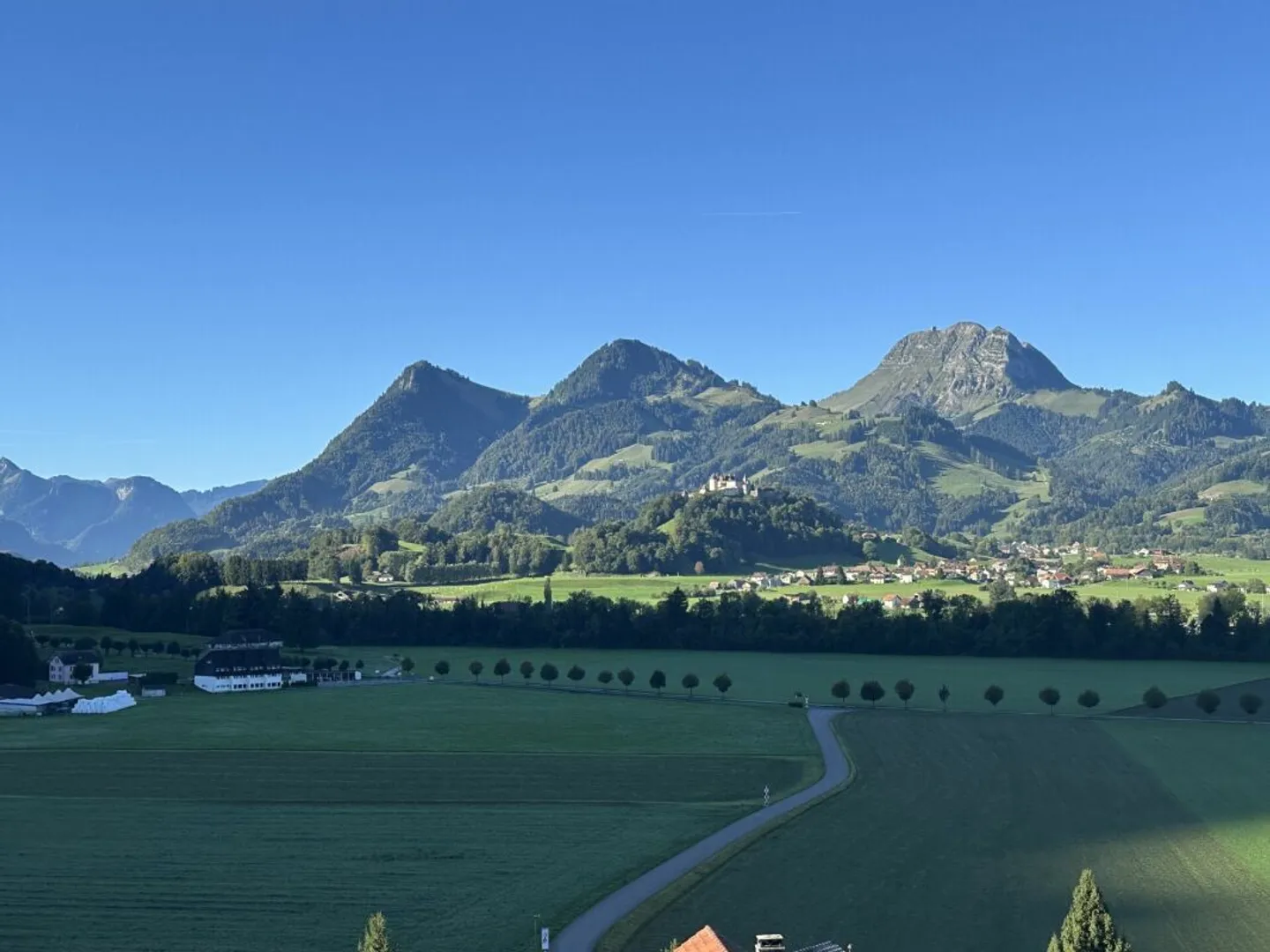Freistehende Villa mit Panoramablick - Foto 5 von 21