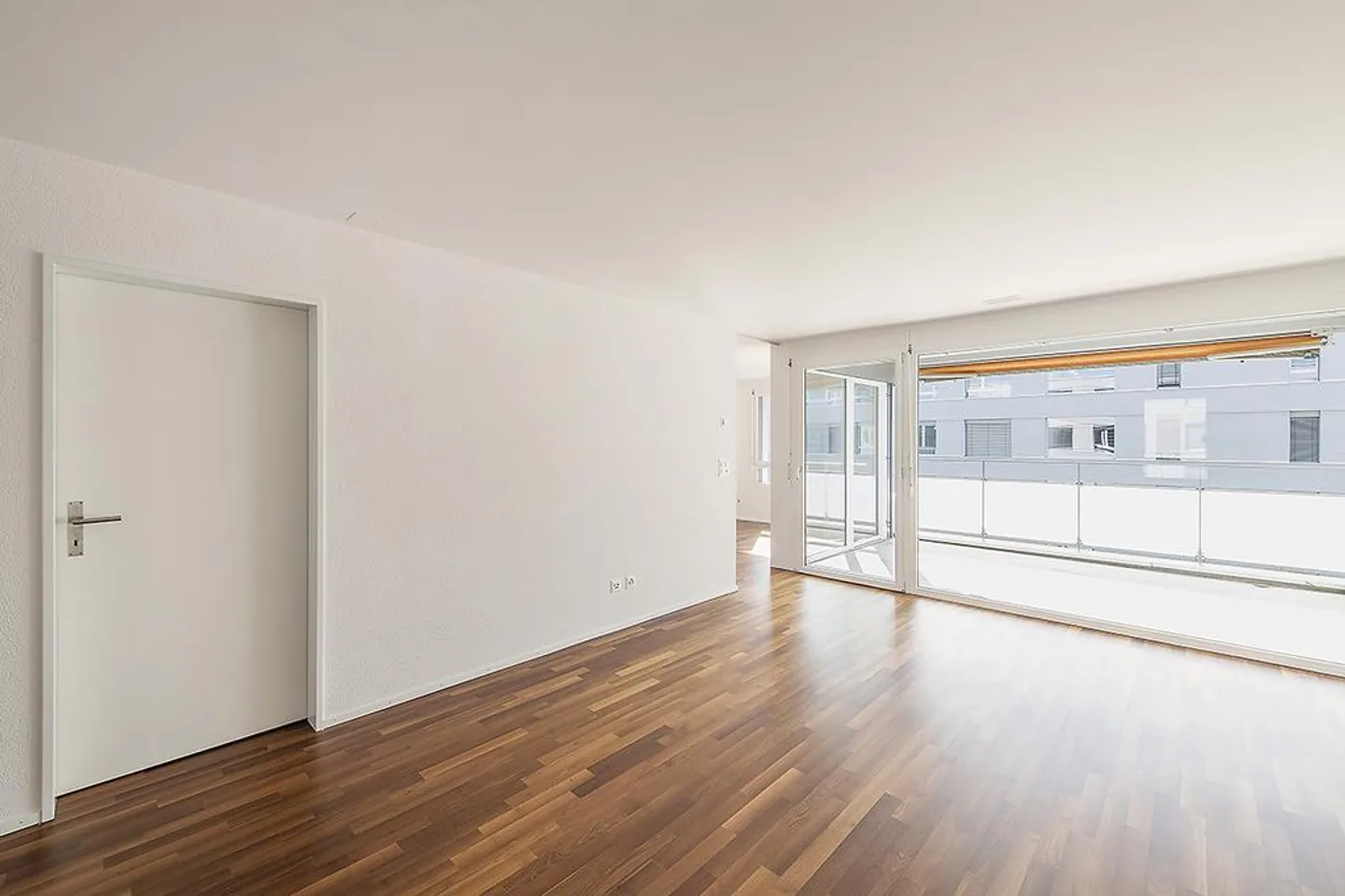 Moderne 2 1/2-Zimmerwohnung in der Nähe des Rheins - Foto 7 di 10