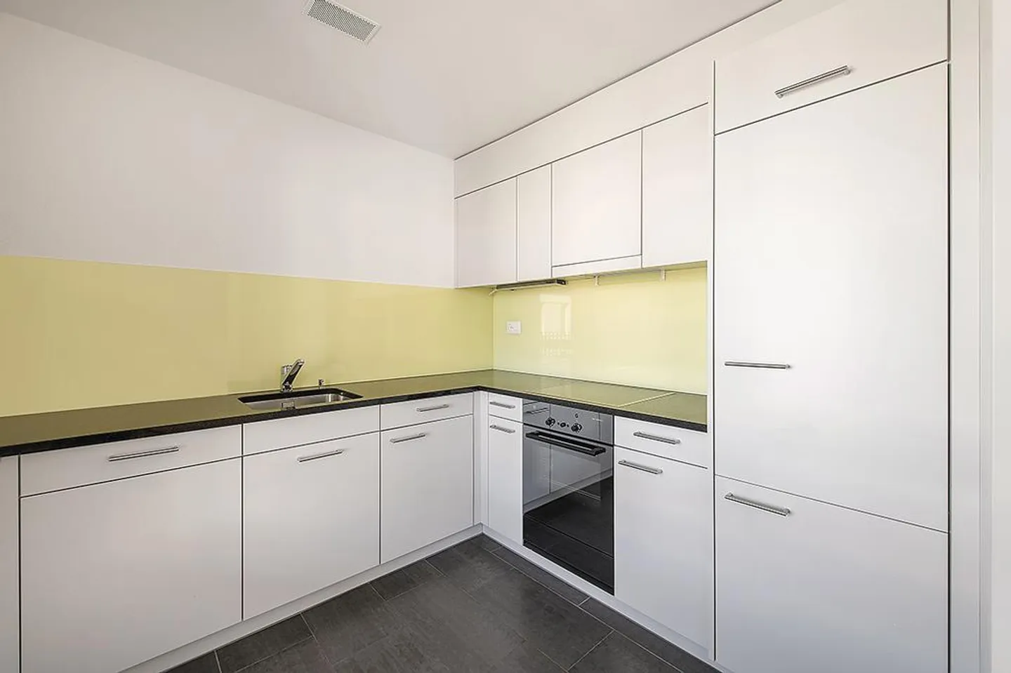 Moderne 2 1/2-Zimmerwohnung in der Nähe des Rheins - Foto 2 di 10