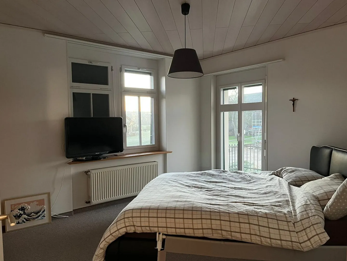 Charming 8-Room Single-Family House - Photo 15 of 18