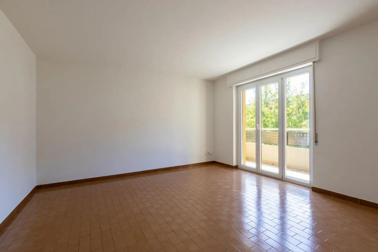 SEMENTINA, Affittiamo appartamento di 2½ locali - Foto 3 di 7