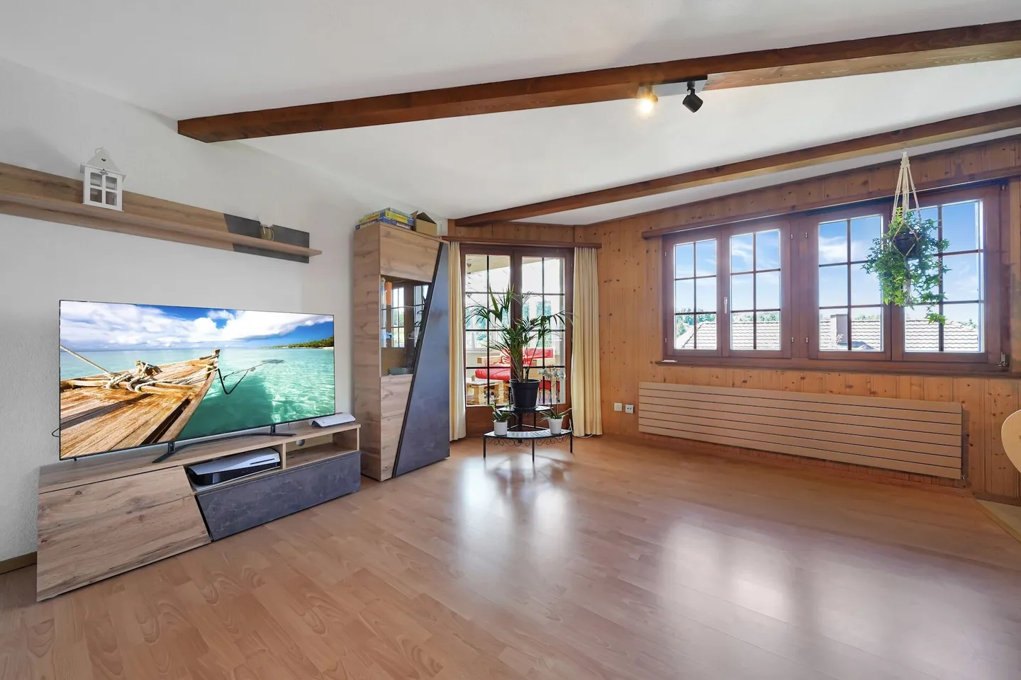 Detached single-family house with garden in a great location - Photo 3 of 20
