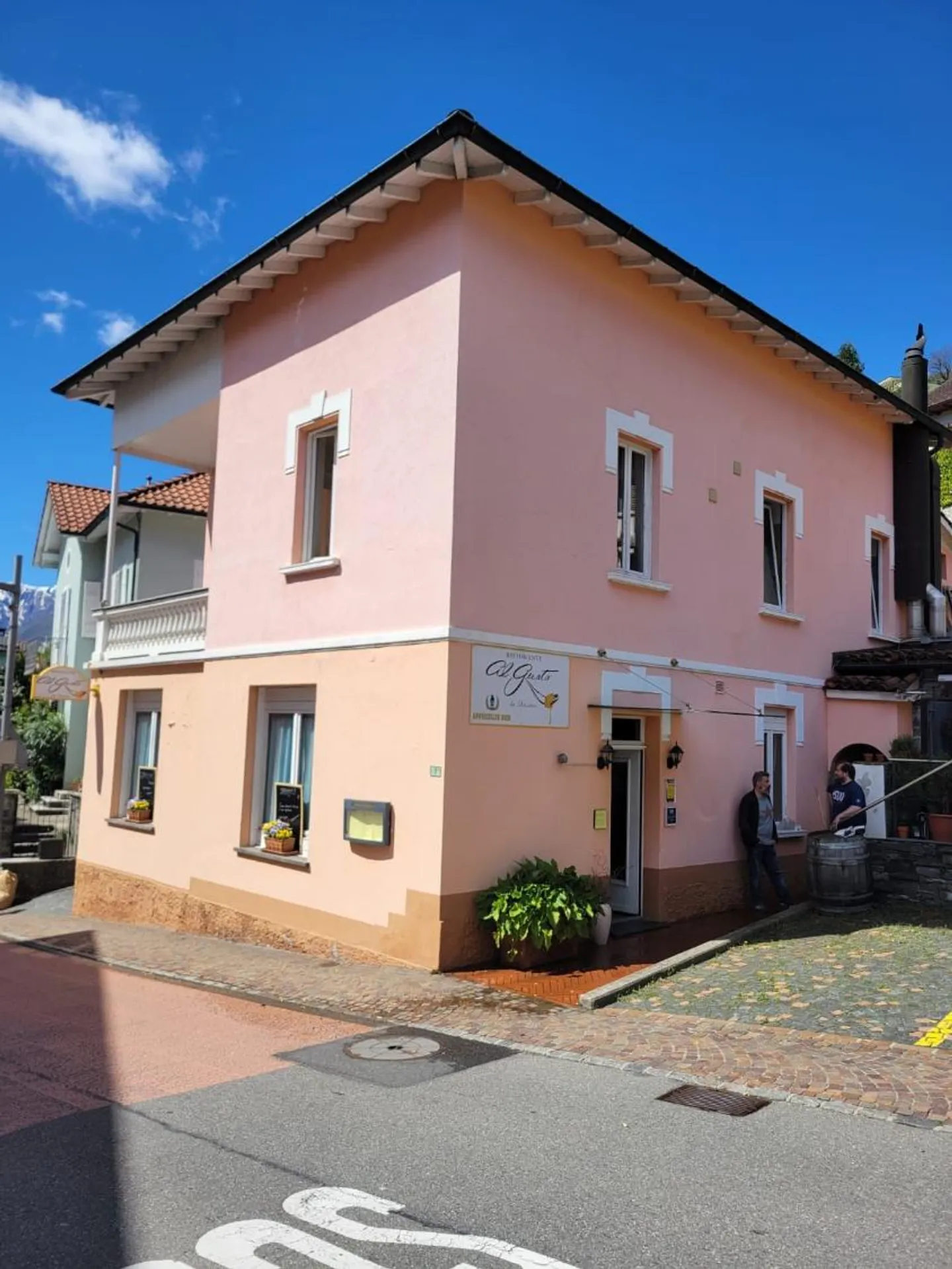 Edificio residenziale 9 stanze - Foto 1 di 6