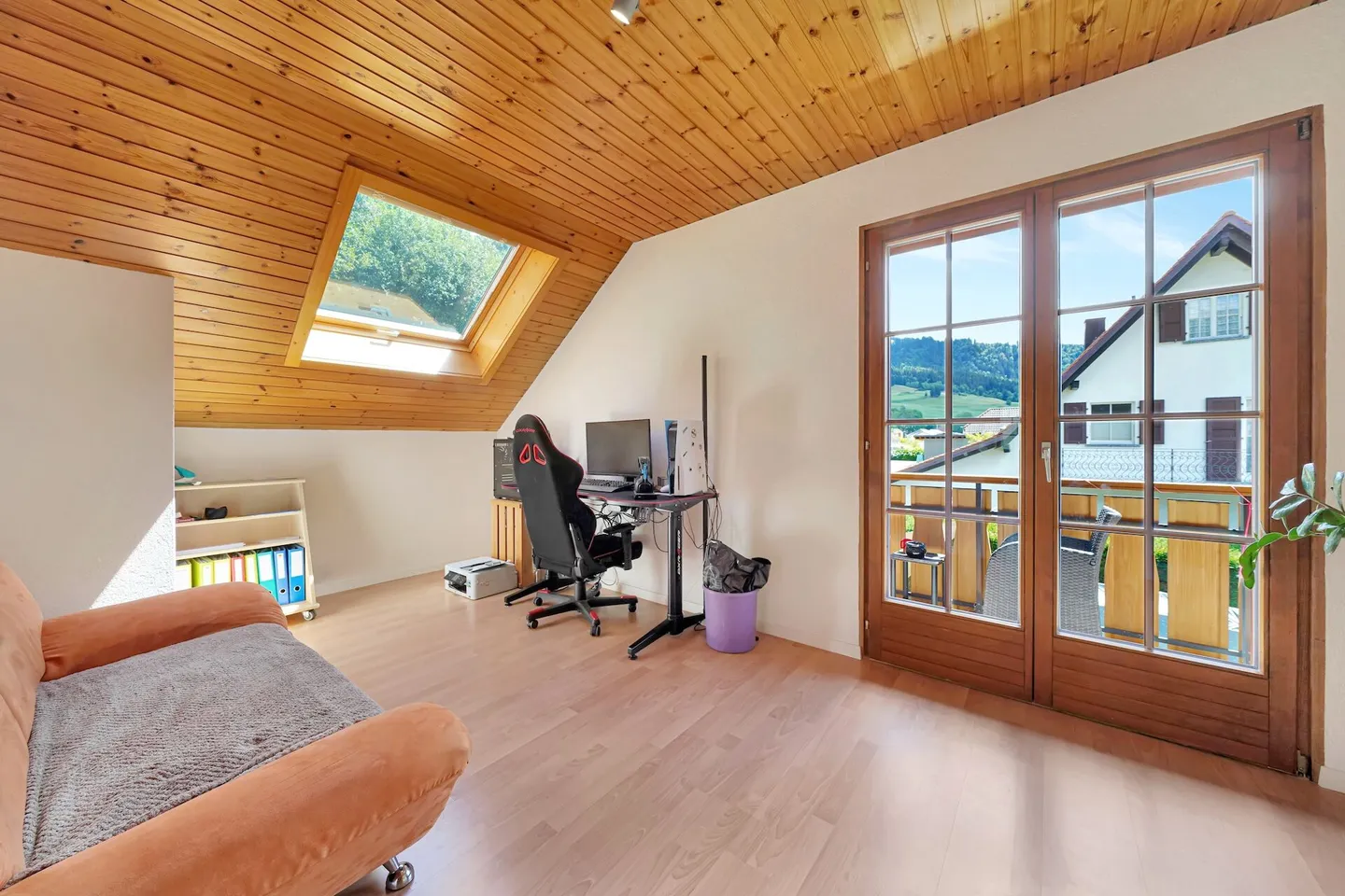 Detached single-family house with garden in a great location - Photo 12 of 20