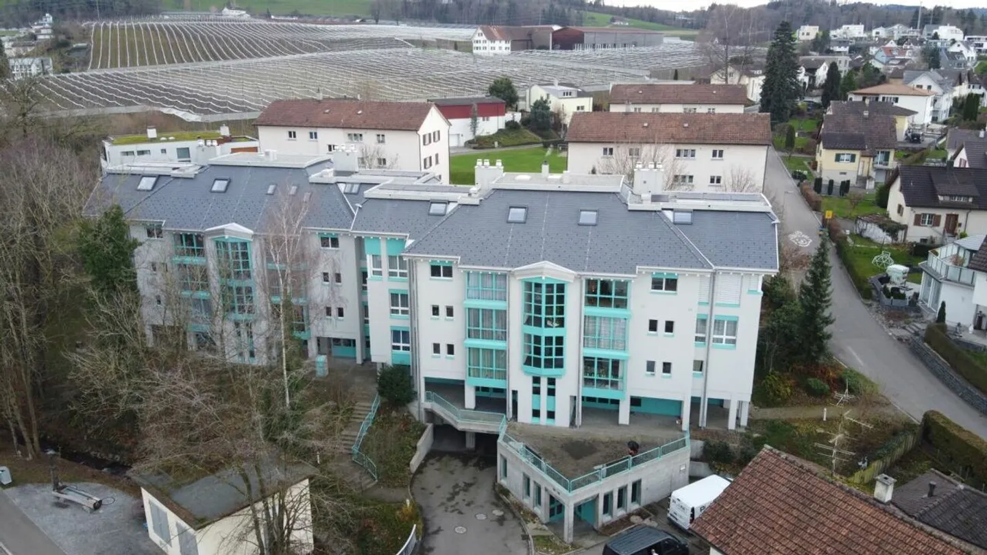 Charming penthouse apartment with large terrace - Photo 17 of 18