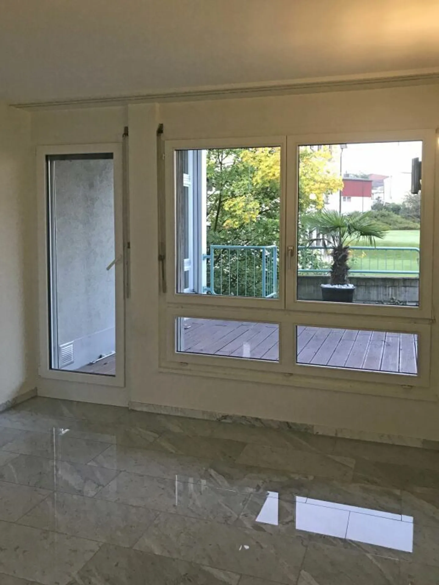 Charming penthouse apartment with large terrace - Photo 6 of 18