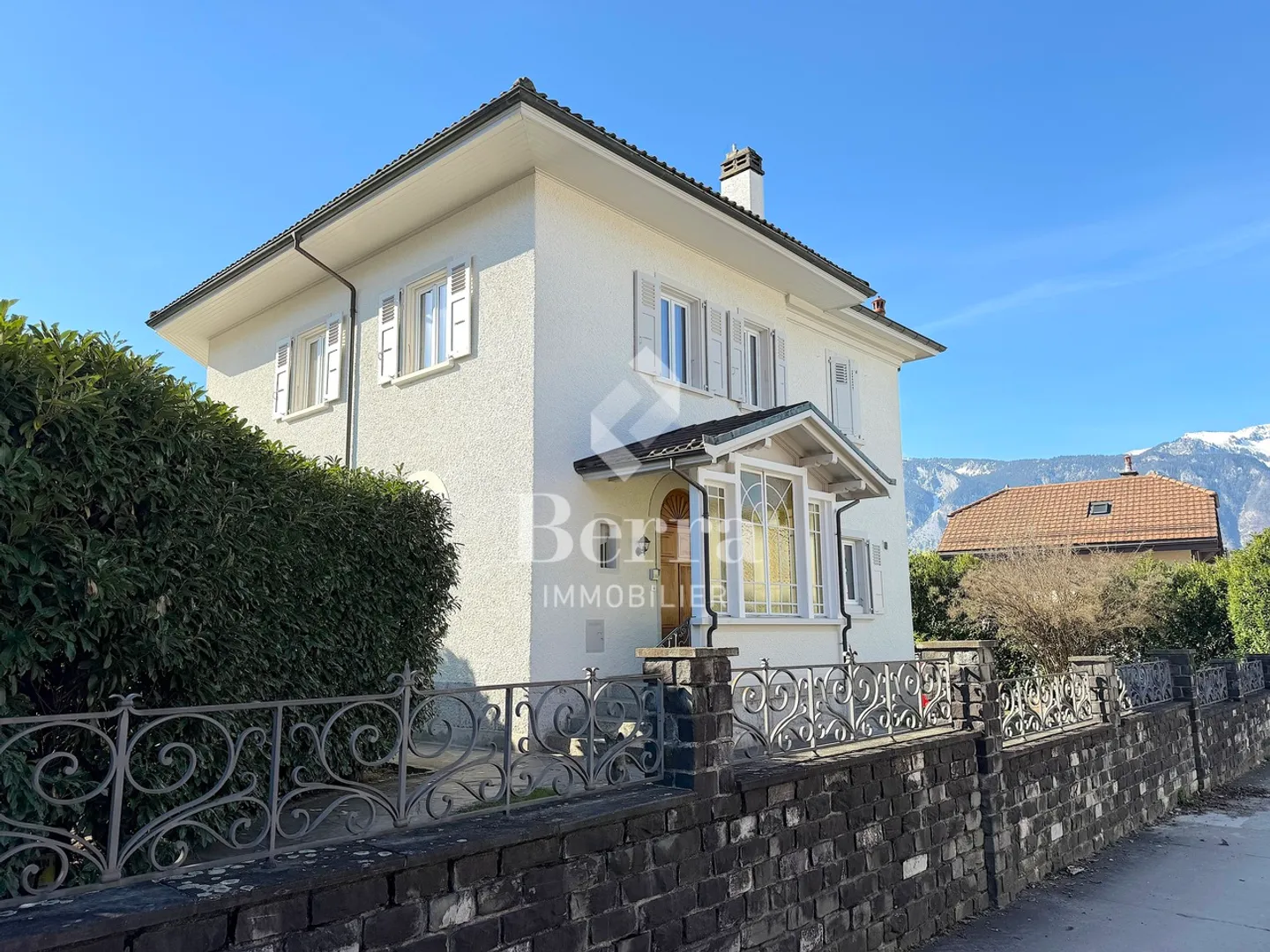 Proprietà d'investimento ristrutturata ad Aigle - Foto 2 di 16