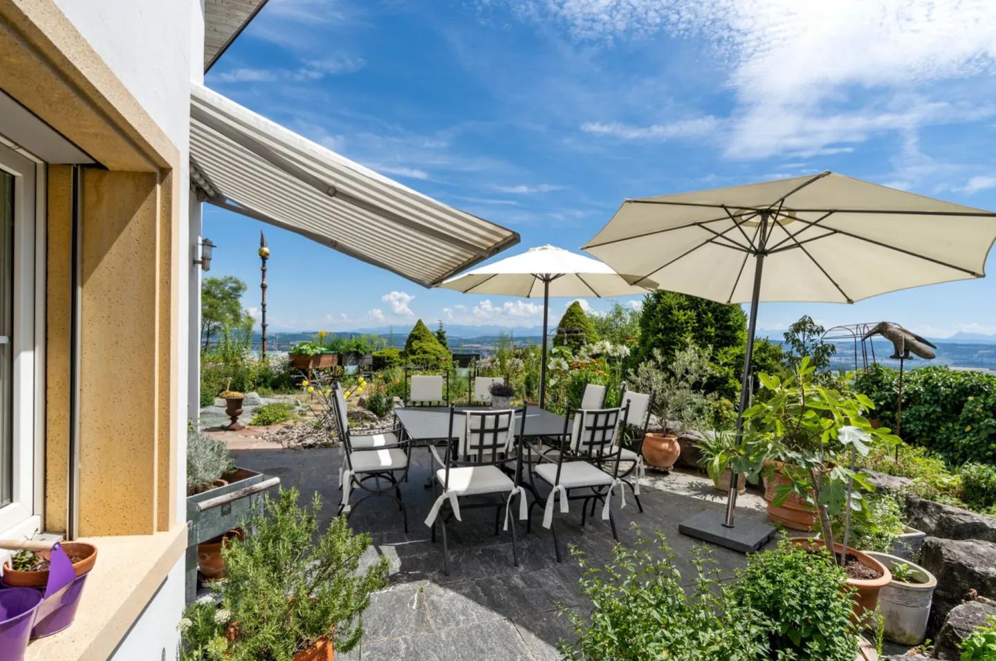 Architectural Elegance Meets Panoramic View of Lake Murten - Villa in Bellerive (Vully-les-Lacs) - Photo 24 of 35