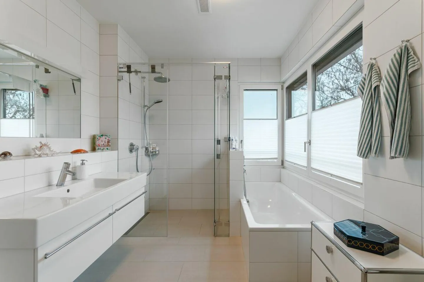 Très bel appartement moderne dans le Hertiquartier - Photo 6 sur 16