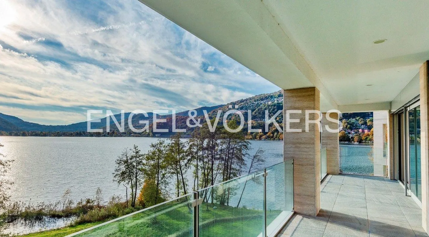 Prestigevolle Residenz direkt am See | Penthouse - Foto 4 von 13