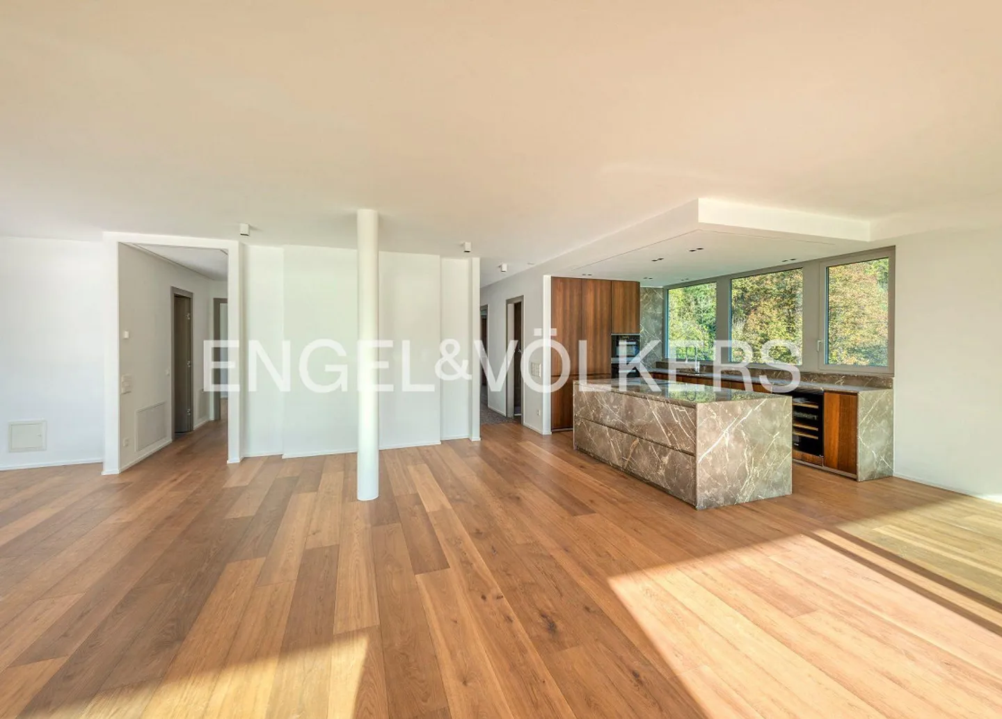 Prestigevolle Residenz direkt am See | Penthouse - Foto 2 von 13