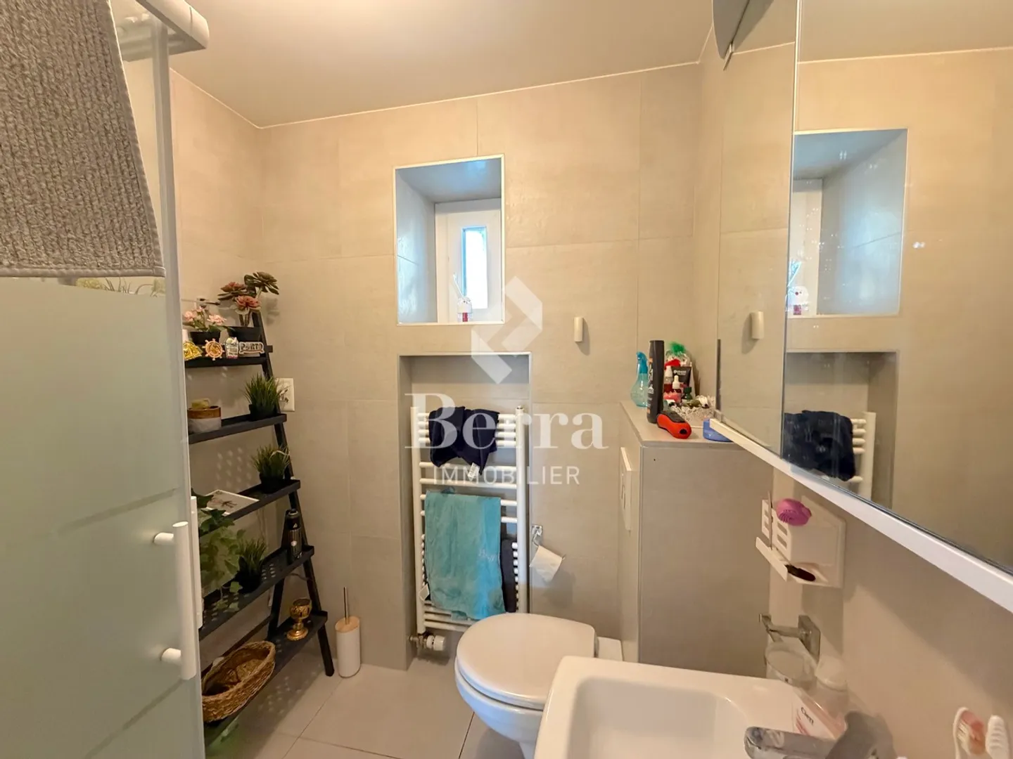 Proprietà d'investimento ristrutturata ad Aigle - Foto 9 di 16