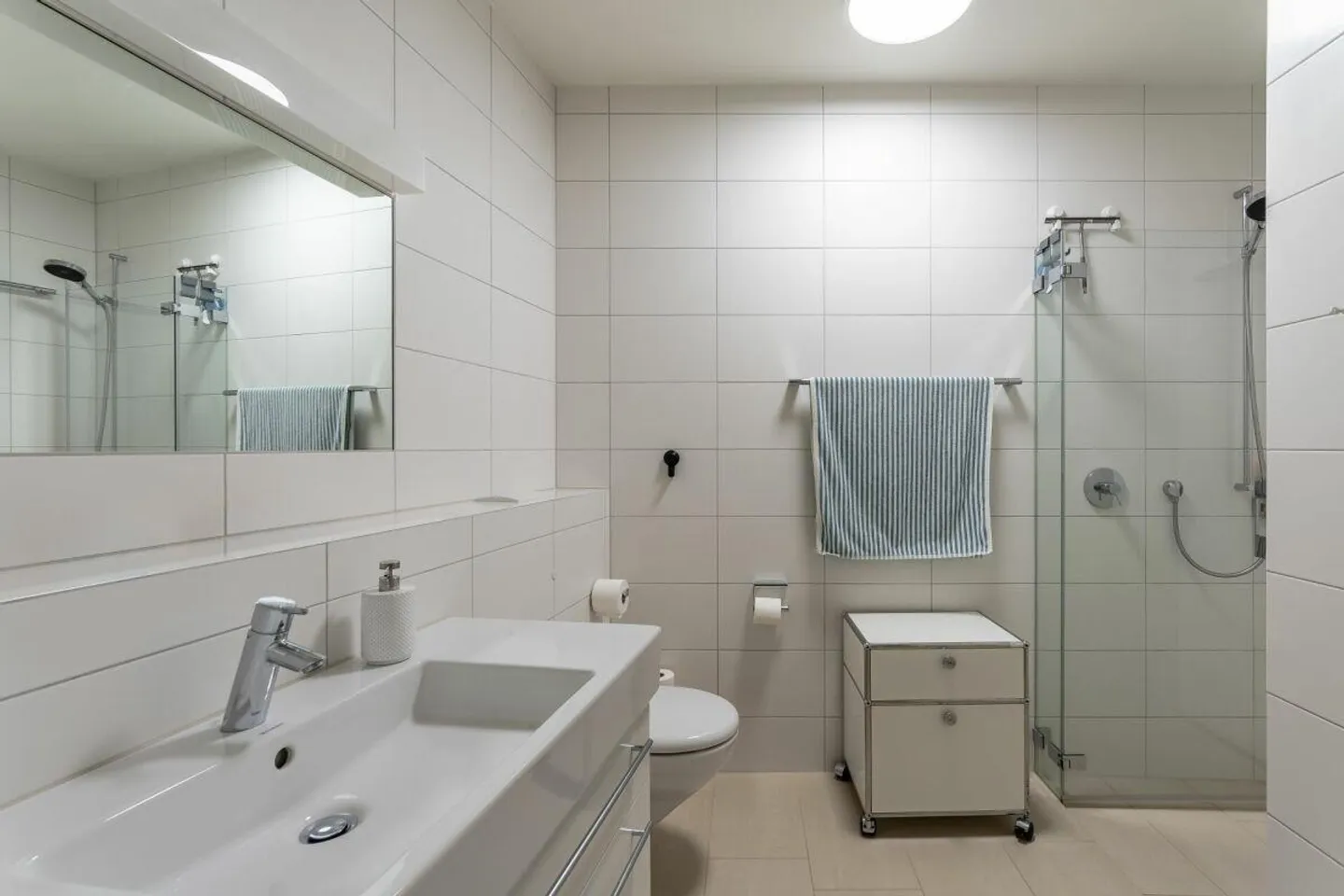 Très bel appartement moderne dans le Hertiquartier - Photo 9 sur 16