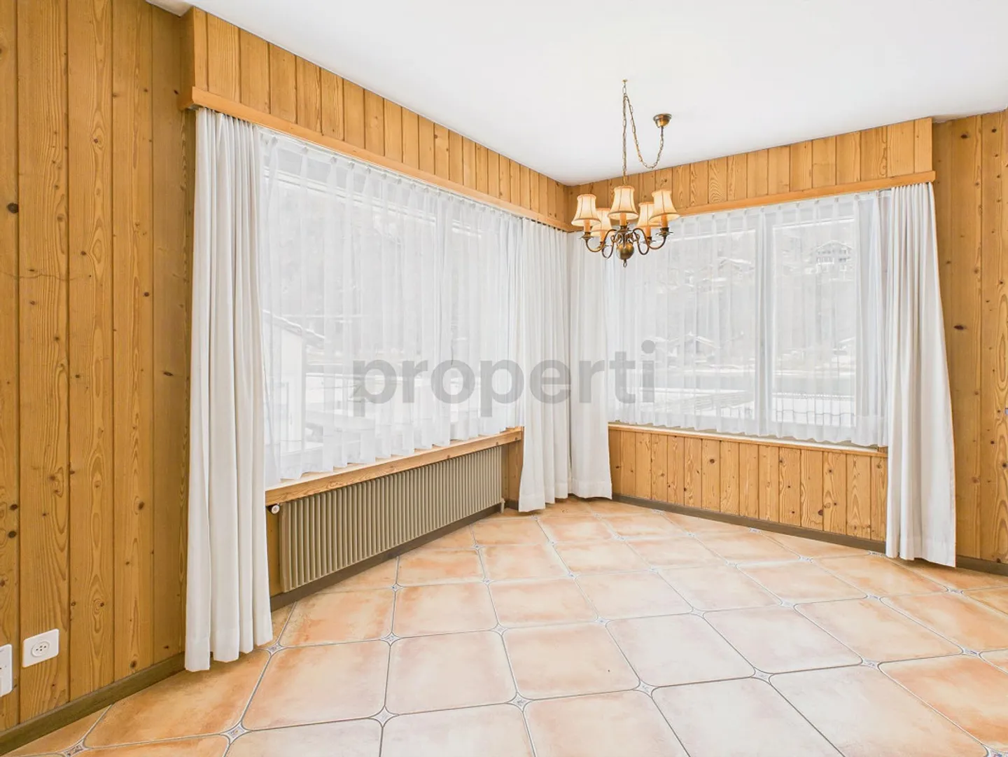 Grosszuegiges 6.5-Zimmer Einfamilienhaus mit Garten an einzigartige... - Foto 4 von 14