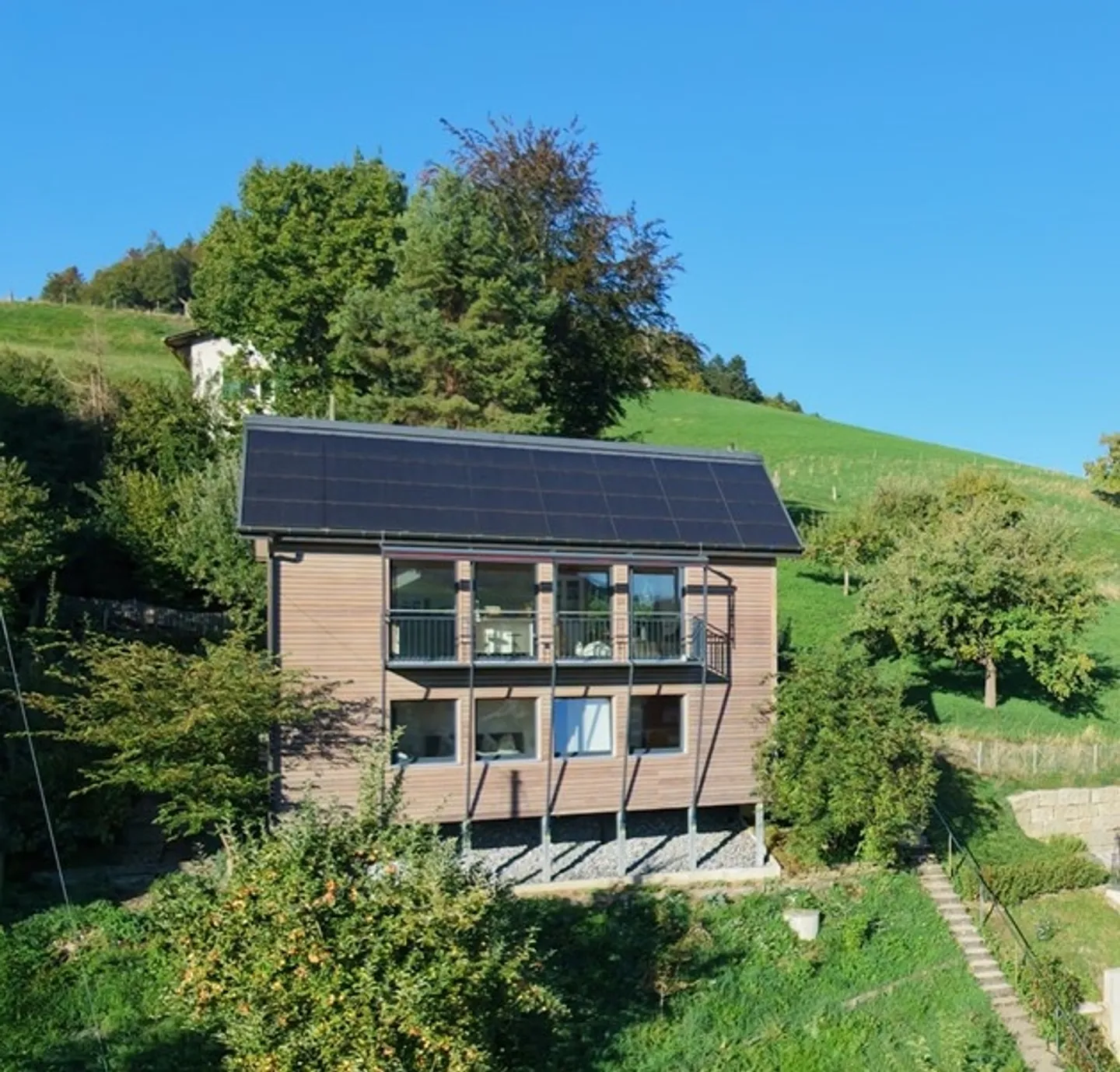 Charming Tiny House with Garden - Photo 1 of 11