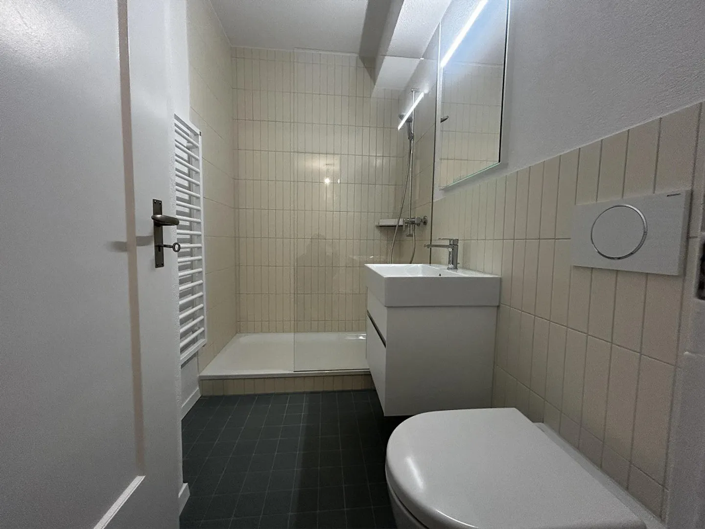 Komplett renovierte 3-Zimmerwohnung an der Ankerstrasse in Bern - Photo 5 of 7