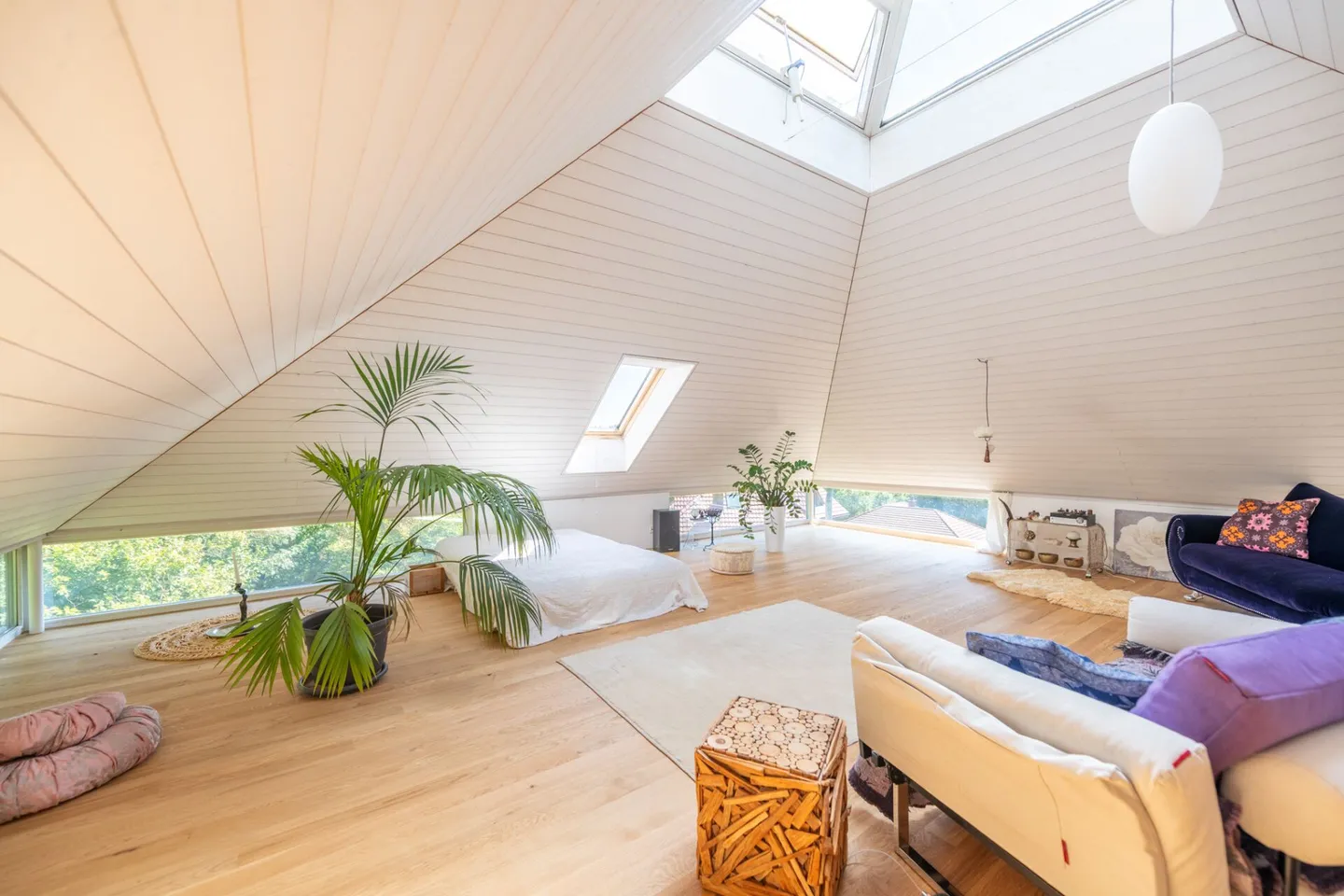 Idylle pure : Maison de rêve spacieuse avec vue dégagée et architecture particulière - Photo 13 sur 25