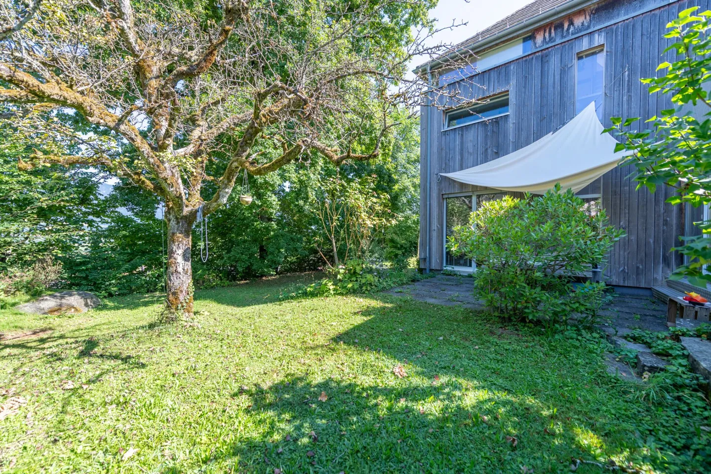 Idylle pure : Maison de rêve spacieuse avec vue dégagée et architecture particulière - Photo 17 sur 25