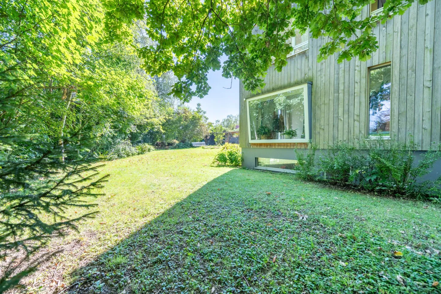 Idylle pure : Maison de rêve spacieuse avec vue dégagée et architecture particulière - Photo 20 sur 25