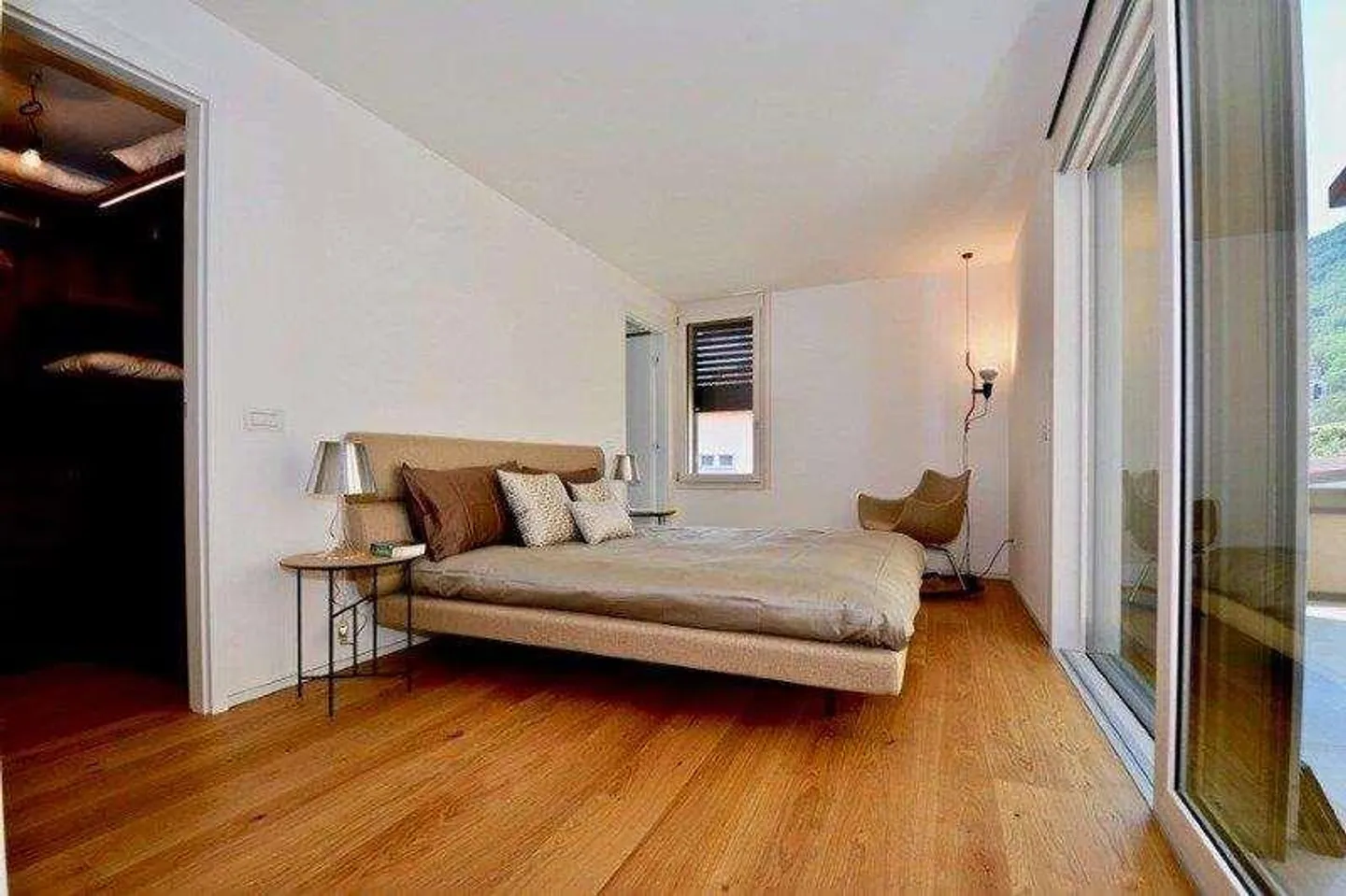 RIVA S. VITALE: SPLENDID VILLA BY THE LAKE WITH POOL - Photo 6 of 10