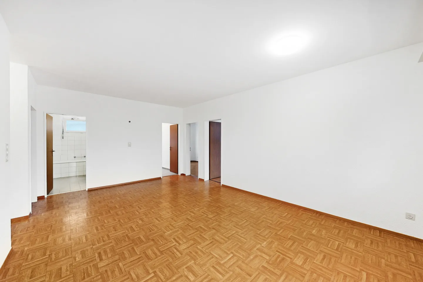 Bequem leben in der Nähe von Schulen und Dienstleistungen in SantAntonino - Foto 5 von 8