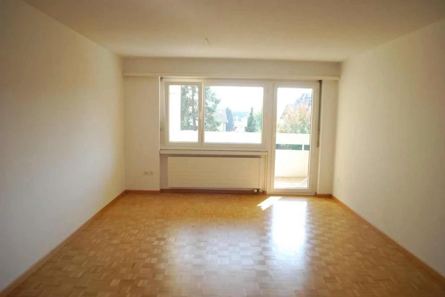 Living in a central location - Photo 2 of 6