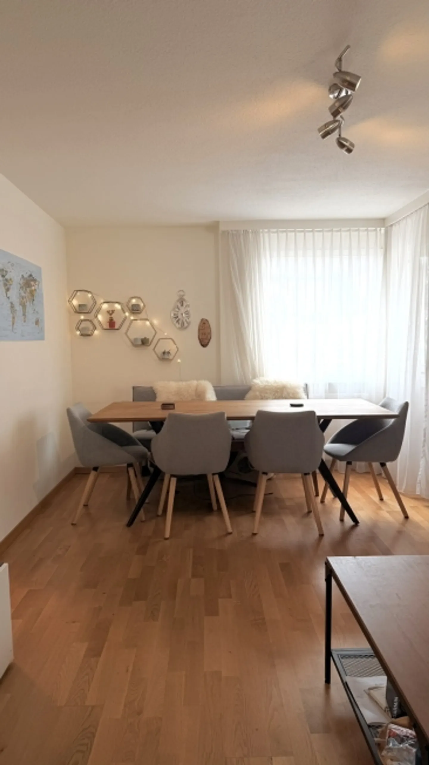 "APPARTEMENT 3½ PIÈCES À FLIMS DORF (GR), MEUBLÉ, TEMPORAIRE" - Photo 4 sur 9