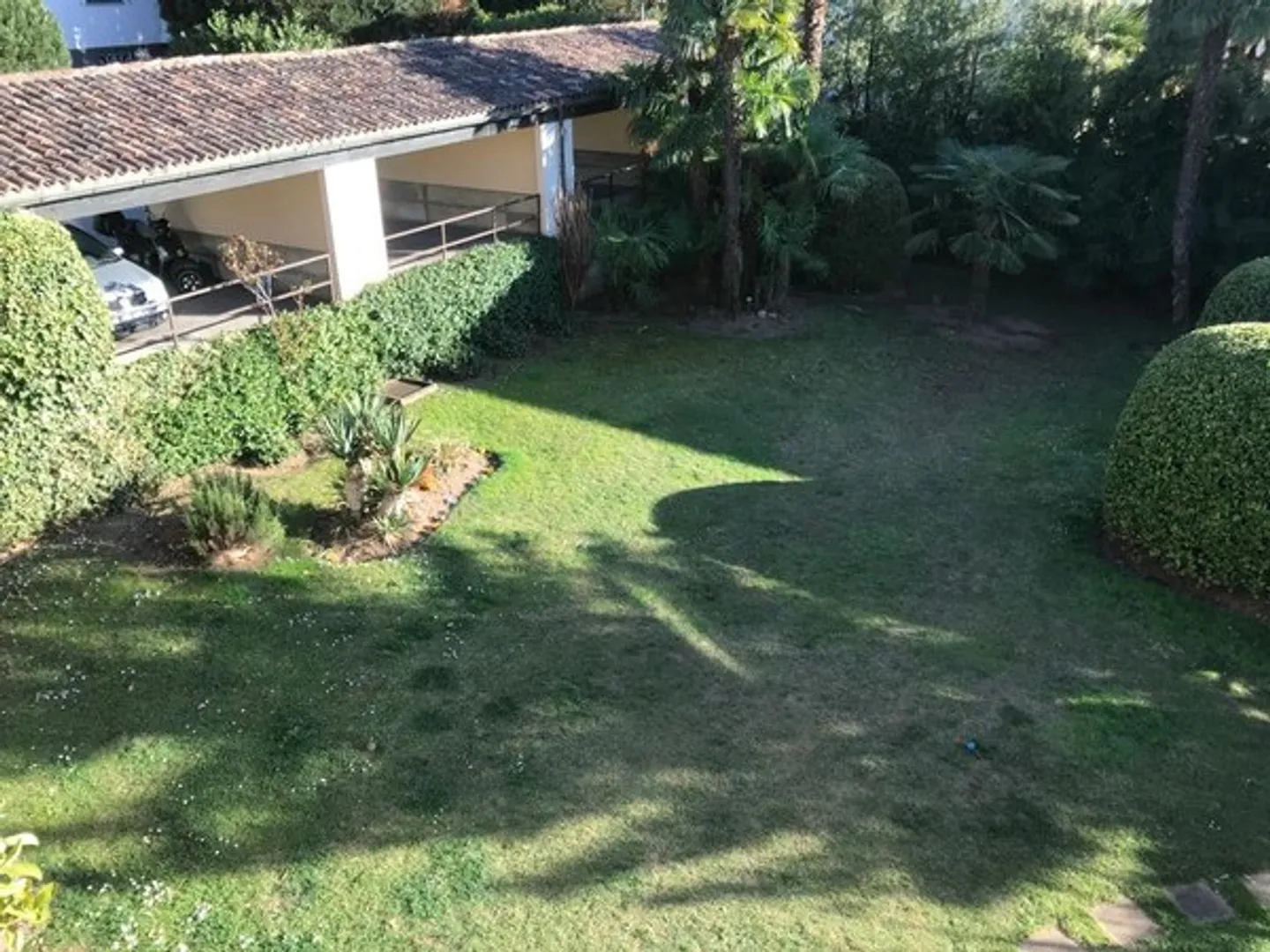 Appartamento 2,5 locali con giardino comune - Foto 2 di 3