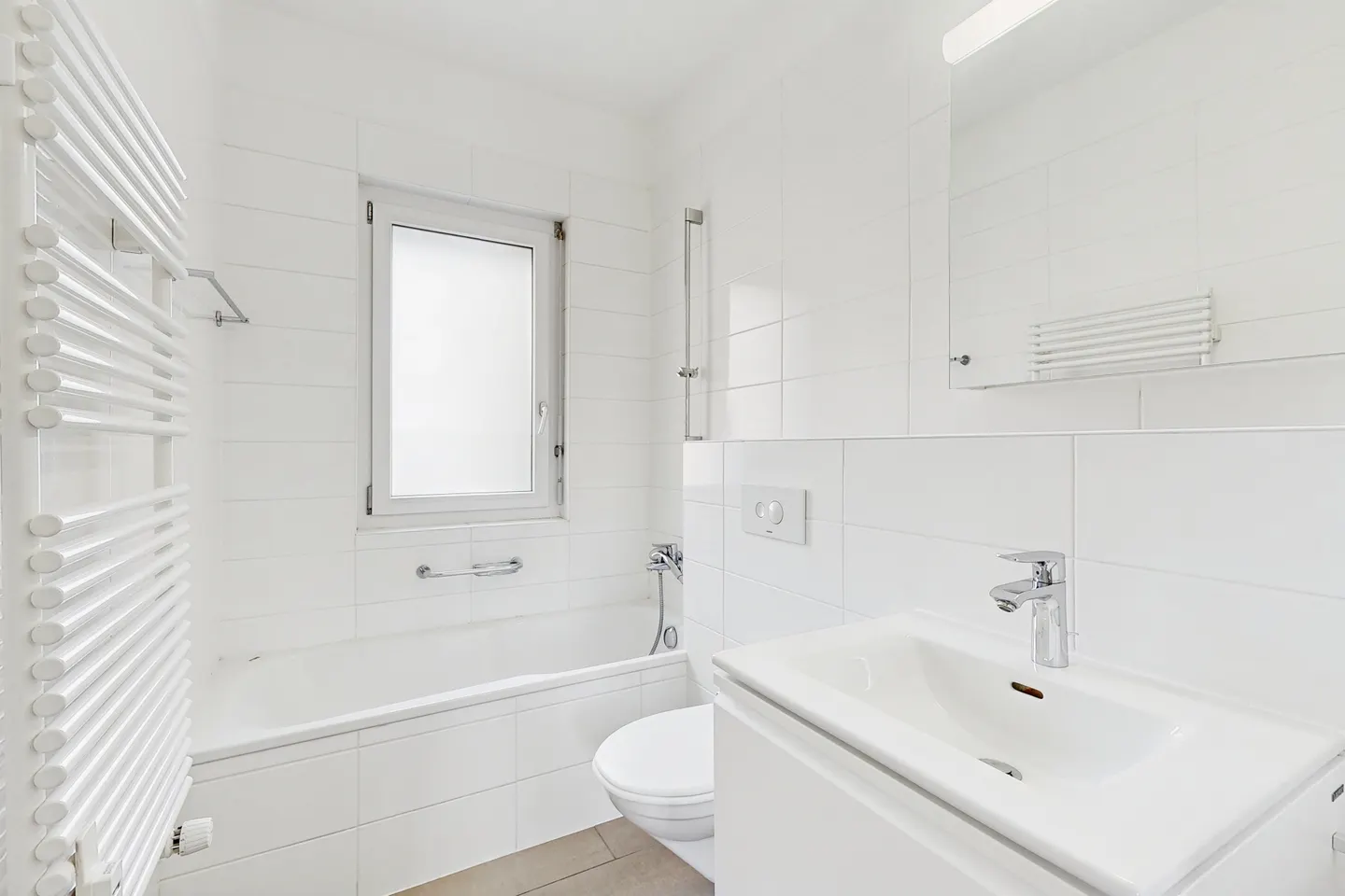 Bright 3.5 Room Apartment - Photo 1 of 1