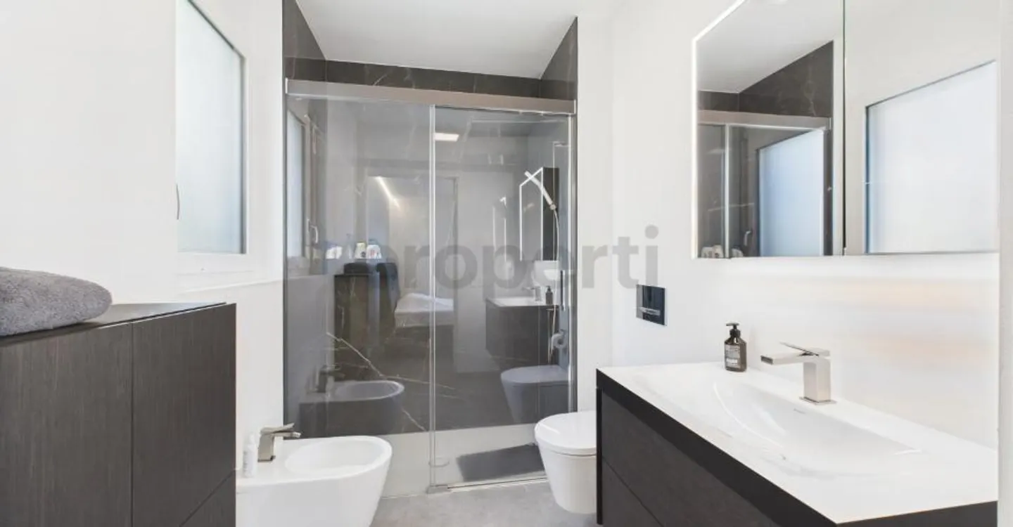 Wunderschöne 3,5-Zimmer-Wohnung in Pazzallo, TI - Foto 7 von 12
