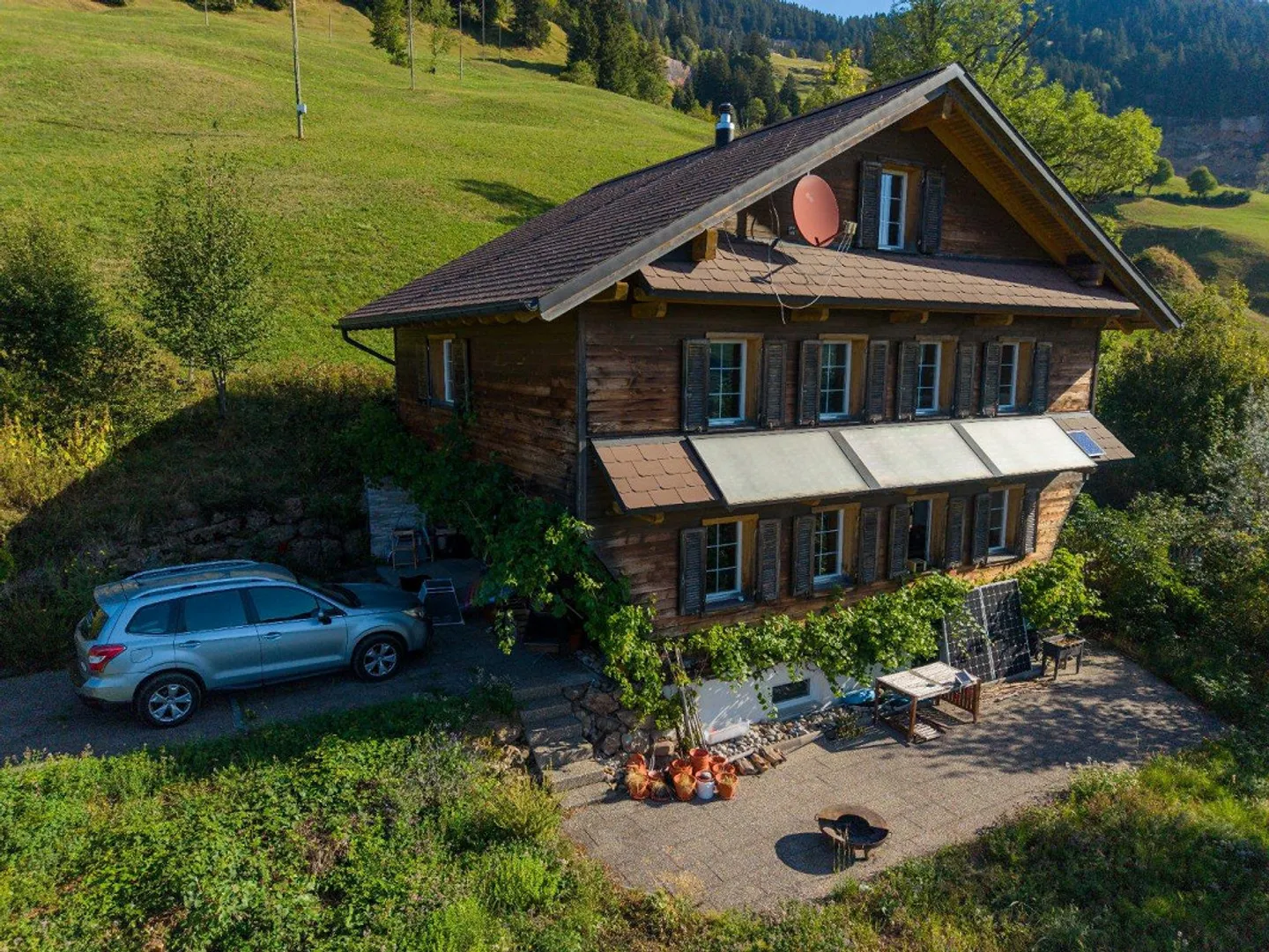 Private Retreat Above Lake Lucerne - Photo 2 of 6