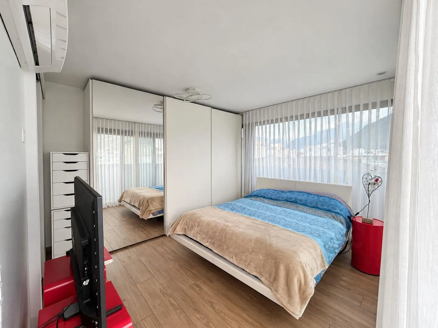 Penthouse lumineux avec vue spectaculaire - Photo 10 sur 14