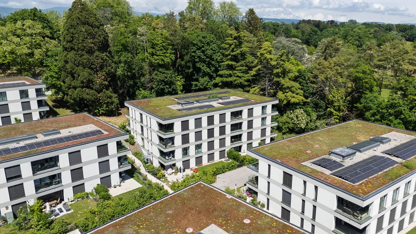 Elegant apartment in the pleasant Orangerie district of Prangins - Photo 1 of 1