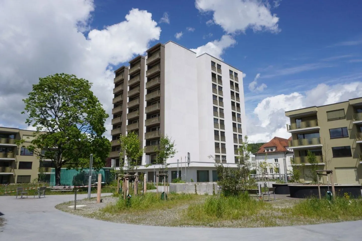 Senior Apartment: Barrier-free 2-room apartment on the 6th floor at the Brugg Health Center - Photo 1 of 7